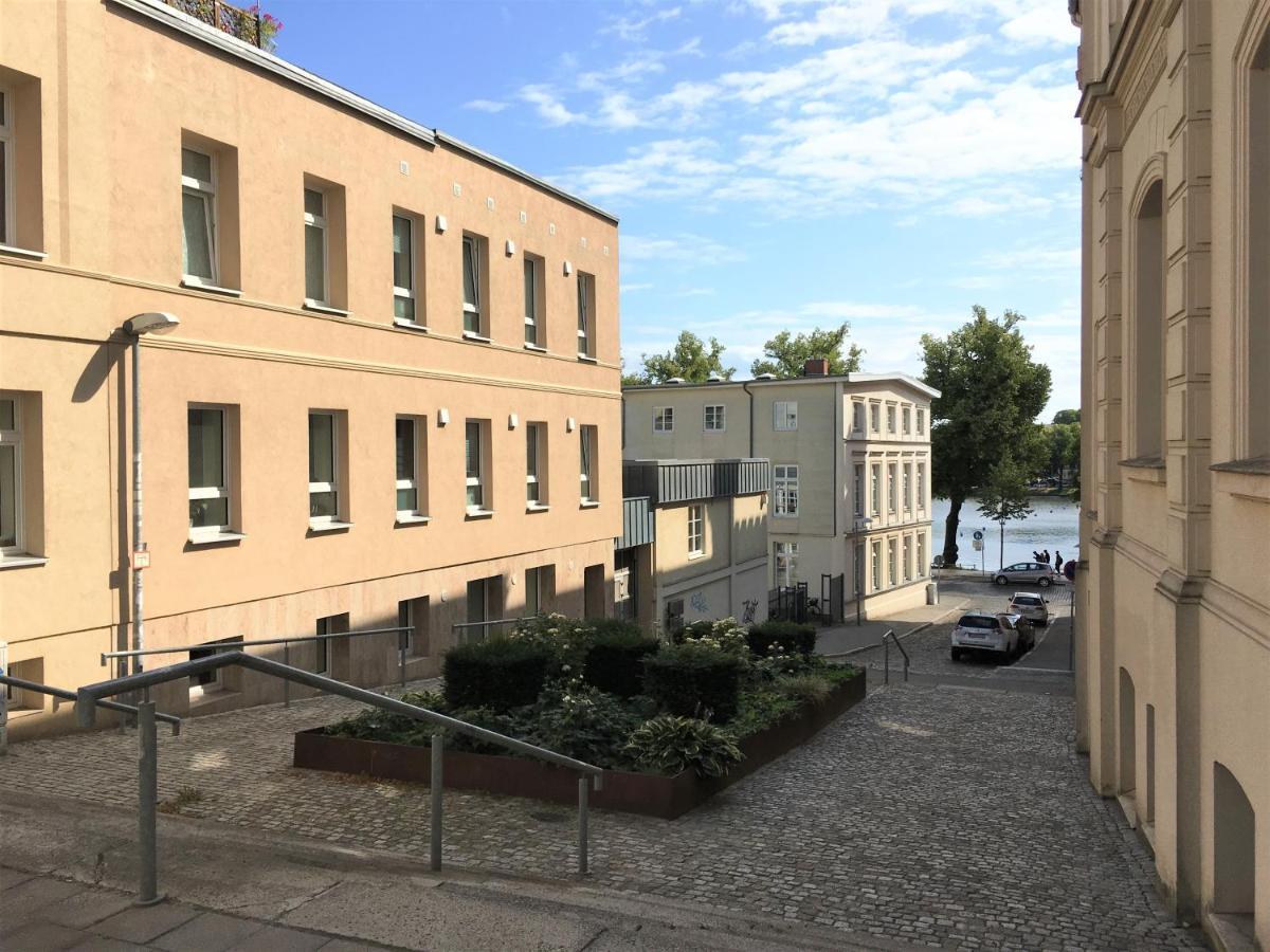 Schwerin Apartment Am Pfaffenteich Ngoại thất bức ảnh
