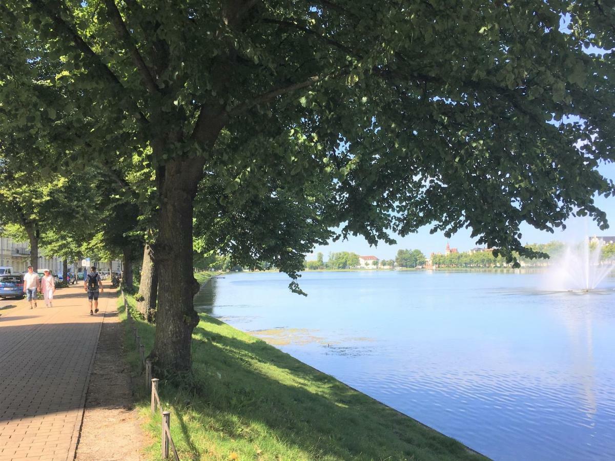 Schwerin Apartment Am Pfaffenteich Ngoại thất bức ảnh